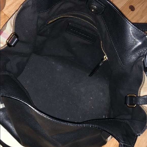 Authentic Burberry handbag - Picture 4 of 5